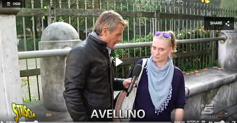 Striscia la Notizia ad Avellino dopo il caso Abete | Video