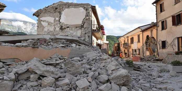 terremoto-marche Terremoto Centro Italia, la terra continua a tremare: migliaia gli sfollati
