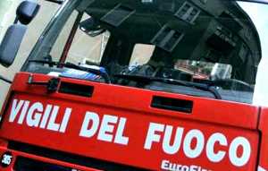 Incendio a Rimini, palazzina evacuata: sette feriti 