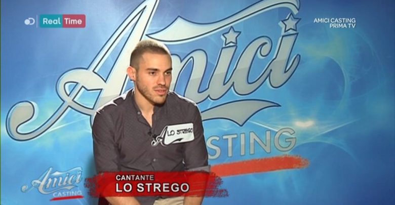 Lo Strego, Chi è il Cantautore ad Amici Casting (video)