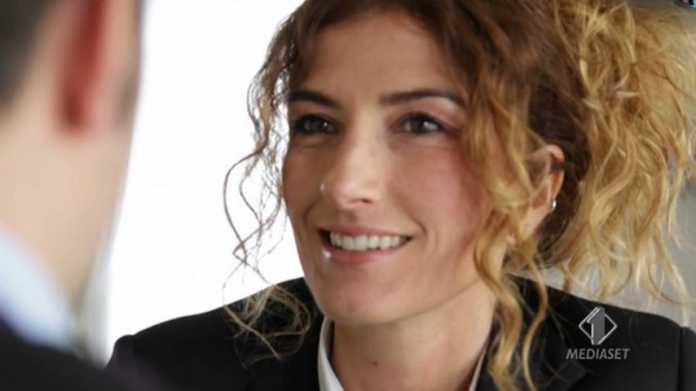 nina-palmieri-le-iene Servizio Nina Palmieri contro la violenza sugli animali a Le Iene (video 6 novembre) 1