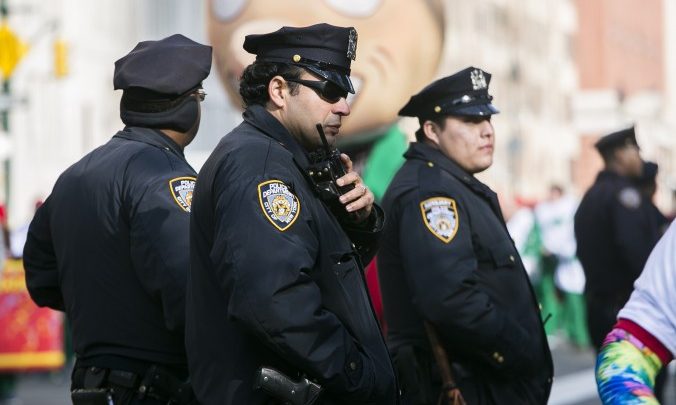 Usa, sparatoria nel Bronx a New York: due morti