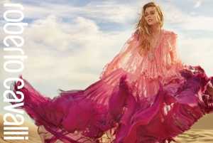 Roberto Cavalli, nuova collezione primavera-estate 2017 con Stella Maxwell (Foto) 1