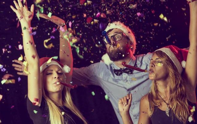 Cosa indossare a Capodanno 2017: Look Originali per Donna, Uomo e Bambini 8
