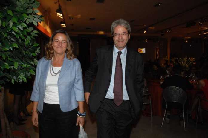 emanuelamauro Chi è Emanuela Mauro? Moglie di Gentiloni: info biografia