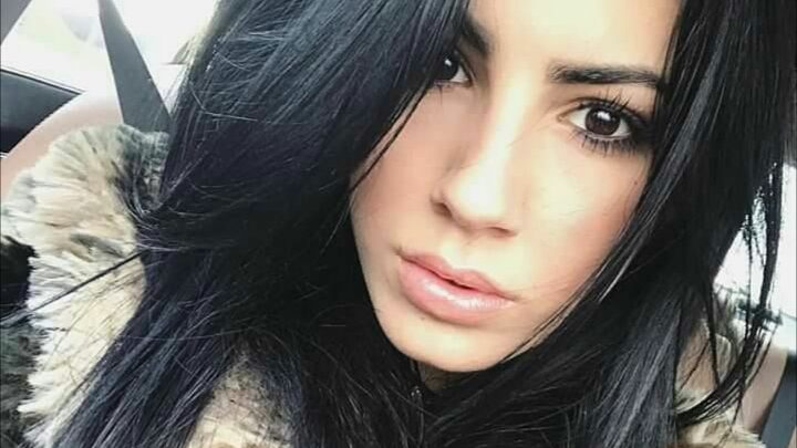 Calendario Giulia De Lellis: Backstage Foto per GQ (Video)