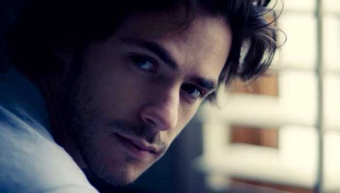 jack-savoretti Chi è Jack Savoretti? Biografia del cantante ospite a