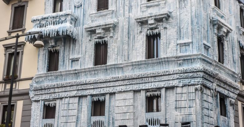 Palazzo Ghiacciato a Milano, zona Moscova: è una pubblicità