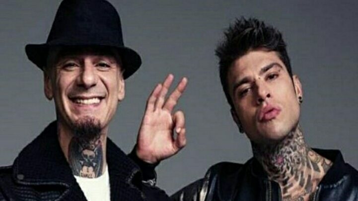 Fedez e J-Ax a Music cantano "Domani Smetto": Video (11 gennaio 2017)