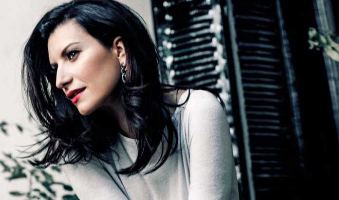 LauraPausini Laura Pausini, nuovo singolo 200 note: Audio e Testo
