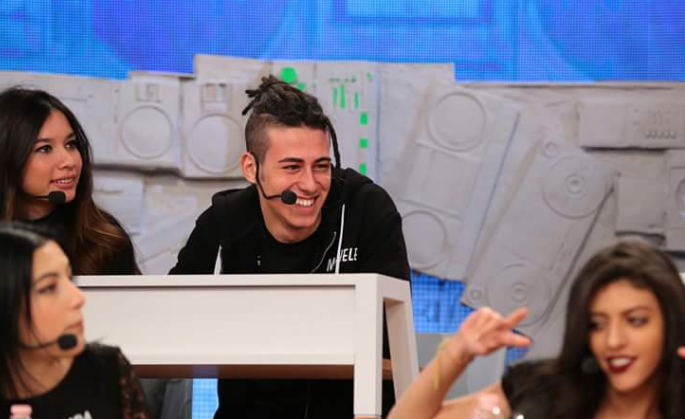 Michele Perniola amici 16 Chi è Michele Perniola? Cantante e nuovo allievo di Amici 16