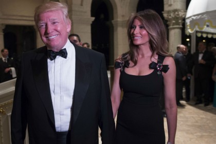 Melania Trump indossa abito Dolce & Gabbana: polemica sul Web (Foto)