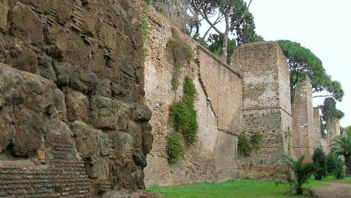 Crollo Mura Aureliane a Roma, il Terremoto la causa
