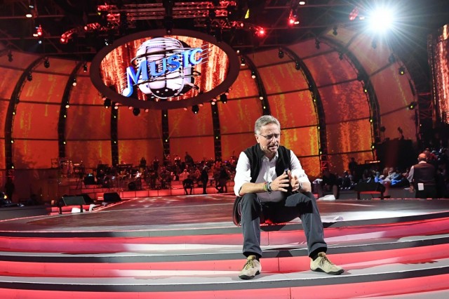 music-paolo-bonolis Replica Music Prima Puntata: Streaming su Video Mediaset (11 gennaio 2017)