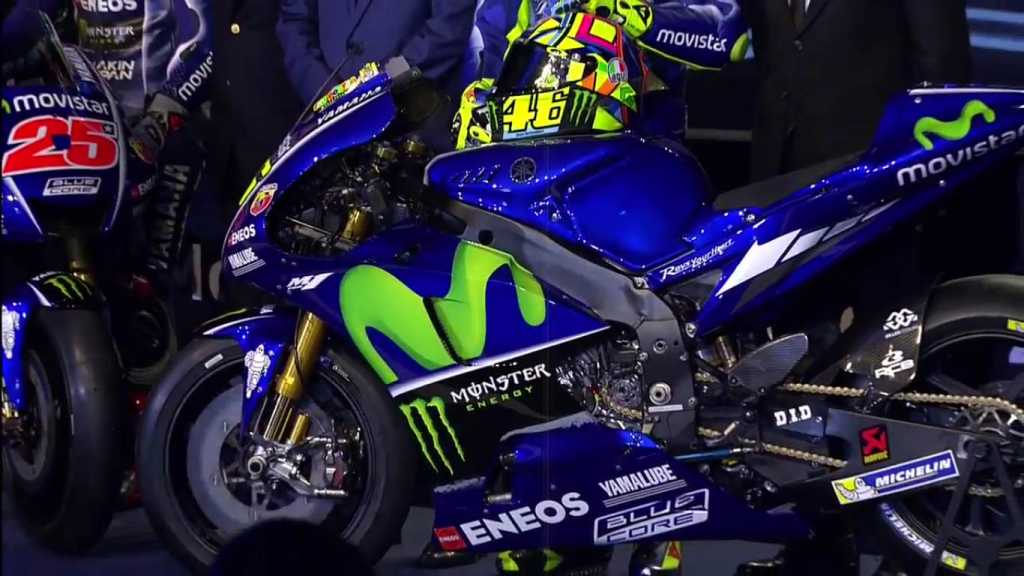 Nuova Moto Valentino Rossi MotoGP 2017 (Foto M1) 4