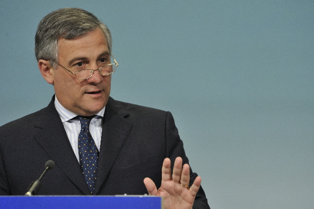 tajani Tajani Presidente Parlamento Europeo: al ballottaggio ha battuto Pittella