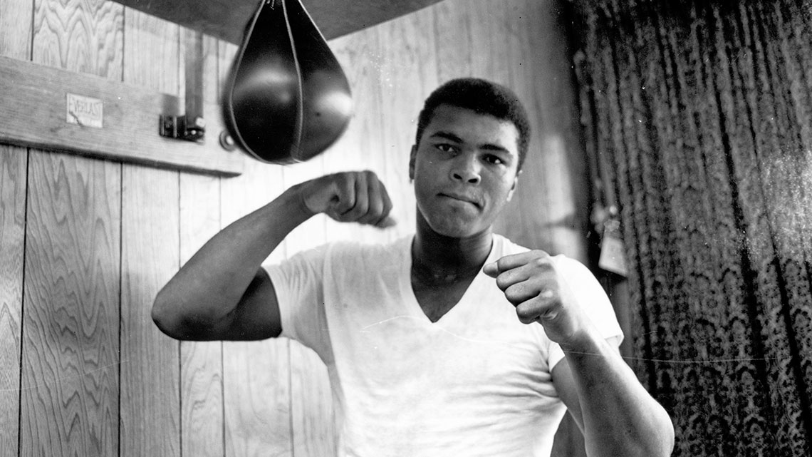 Cassius Rai Accadde Oggi 25 febbraio: Cassius Clay sconfigge Sonny Liston