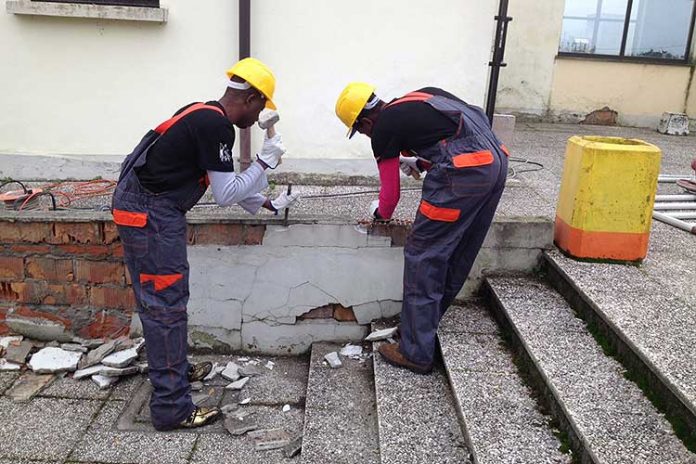 Immigrati-lavoro Migranti impiegati nei Lavori Socialmente Utili, la proposta del Ministro Minniti 1