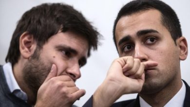 Photo of M5S, Di Battista e Di Maio contro i giornali: “Basta gossip sulla Raggi”