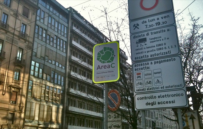 milano-area-c Milano, Area C le nuove regole: Divieti, Ingressi Residenti, Pagamento 1