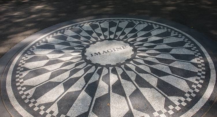 L'Arte di Napoli a New York: il mosaico in onore di John Lennon 2