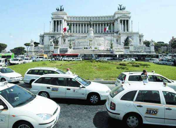 sciopero-taxi-2301 Roma, Taxi ancora in sciopero contro Uber