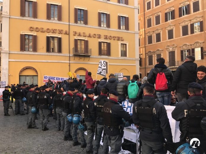 tassisti roma Protesta Taxi a Roma, Video Aggressione a Citriniti di Gazebo