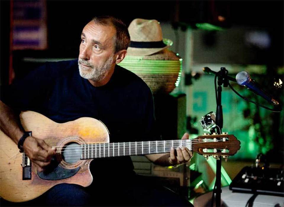 Fausto Mesolella Morto, Chitarrista degli Avion Travel aveva 64 anni