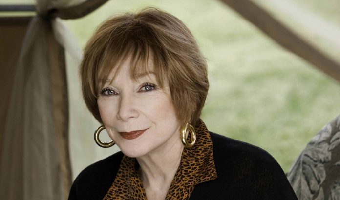 adorabile-nemica-shirley-mclaine Shirley Maclaine in Adorabile Nemica: Uscita e Trama del film