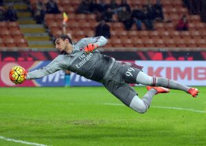 Donnarumma via dal Milan? United e City sul portiere 