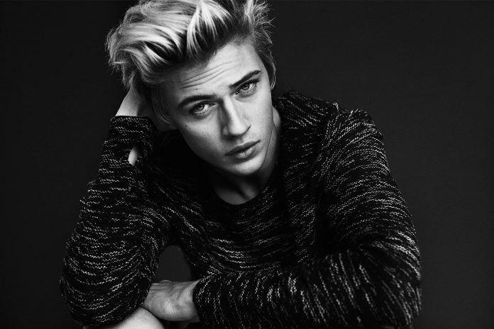 lucky-blue-smith-modello Lucky Blue Smith, il giovane modello diventa papà