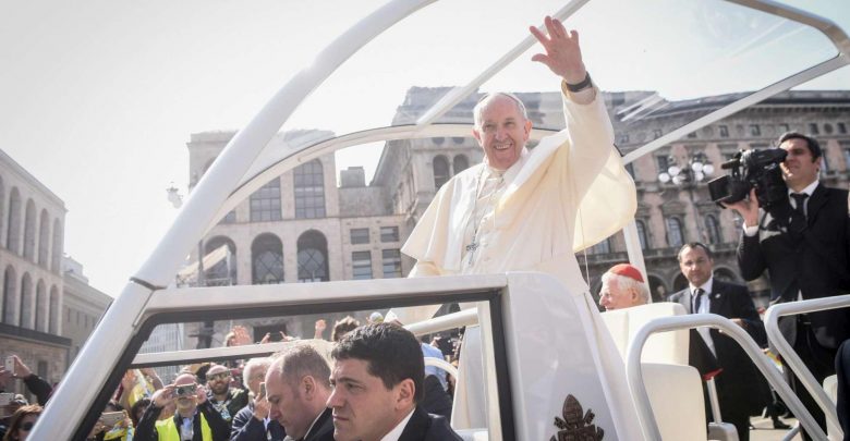 Papa Francesco a Milano: "La Chiesa va incontro a tutti"