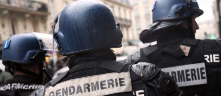 Parigi, Allarme Bomba: Evacuato Polo Finanziario del Tribunale