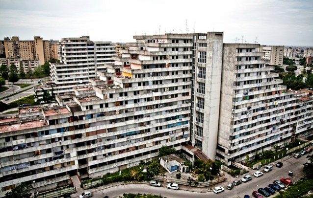 Scampia, De Magistris annuncia abbattimento de "Le Vele"