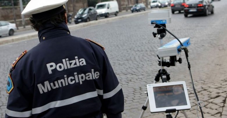 Multe Illegali in Italia: Servizio Le Iene (2 aprile 2017)