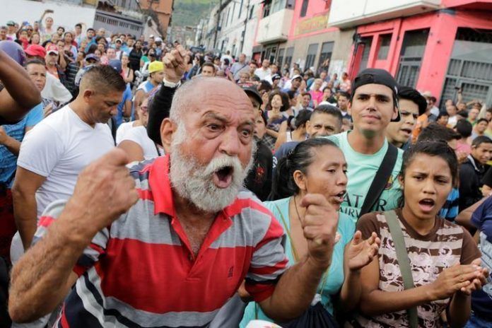 proteste-venezuela scontri-venezuela-maduro