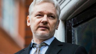 Photo of Julian Assange, Archiviata l’accusa di stupro