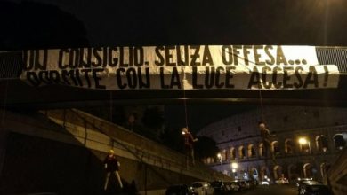 Photo of Minacce a Giocatori della Roma: Striscione e Manichini appesi al Colosseo