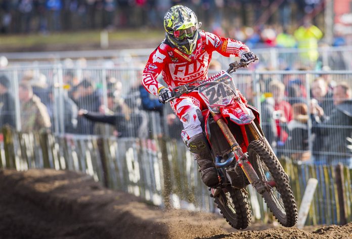 gajser-mxgp-lettonia-caduta