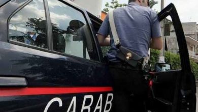 Photo of Brescia, sparatoria in un capannone: un morto e un ferito