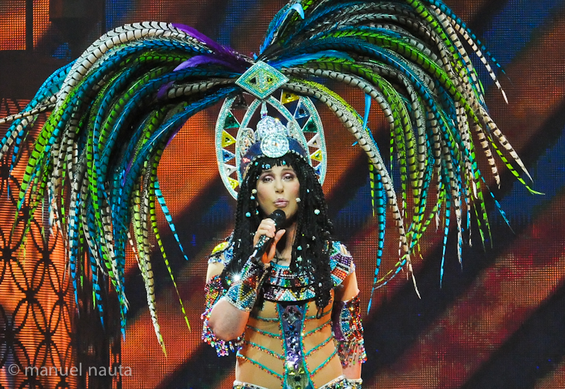 Cher_live_2014_dressed_to_kill_tour
