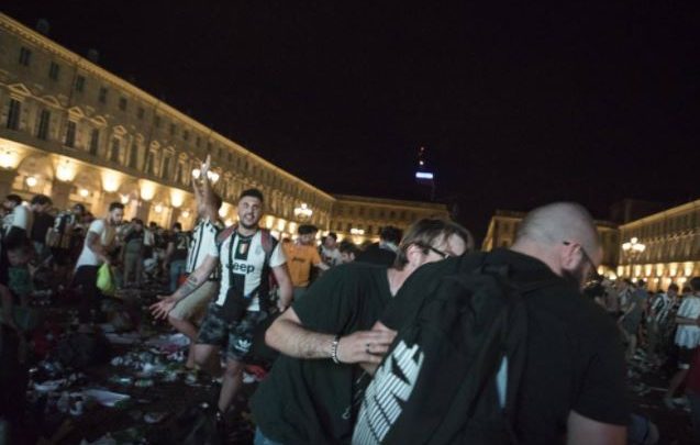 piazza_san_carlo_torino_tifosi_juve