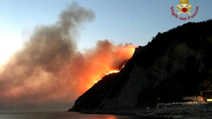 Incendio Colle San Bartolo