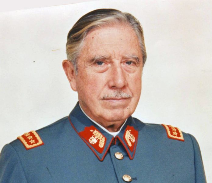 Augusto_Pinochet_2