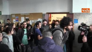 Photo of Napoli, Camusso e D’Alema Contestati da Centri Sociali