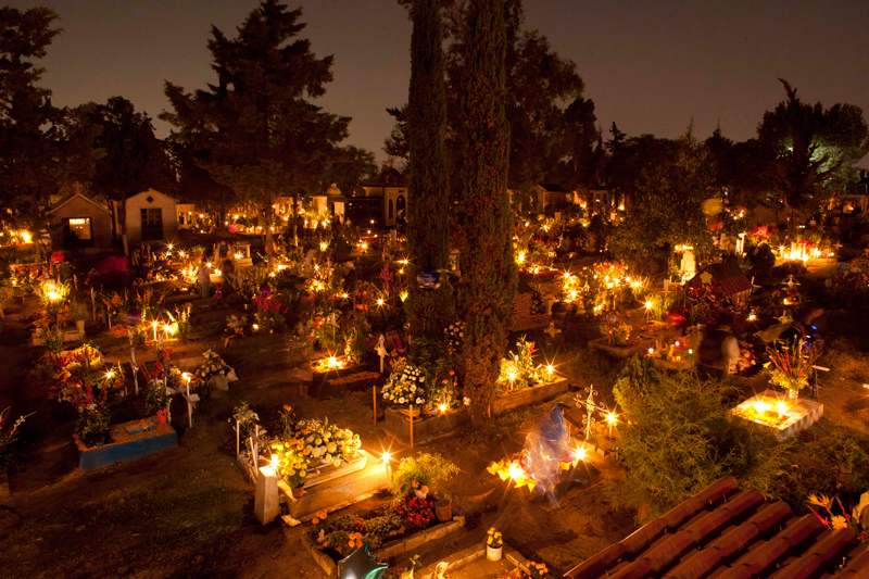 Quando Si Va Al Cimitero 1 O 2 Novembre Festa dei morti 2 Novembre: Storia e significato