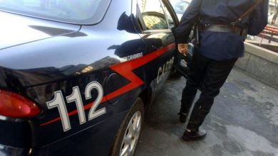 Photo of Barzelletta sui Carabinieri su Facebook, denunciate due donne