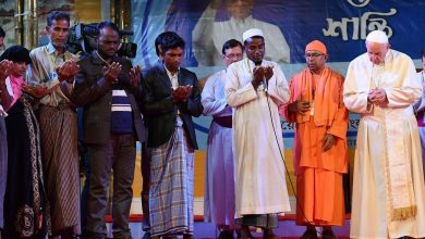Photo of Papa Francesco in Bangladesh: “Chiedo perdono per l’indifferenza del mondo”