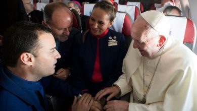 Photo of Papa Francesco in Cile, matrimonio in volo tra Santiago e Iquique