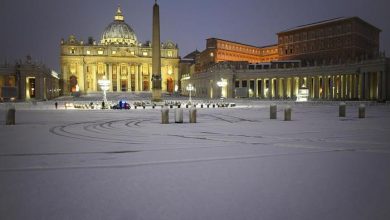Photo of Neve in Vaticano: Piazza San Pietro imbiancata